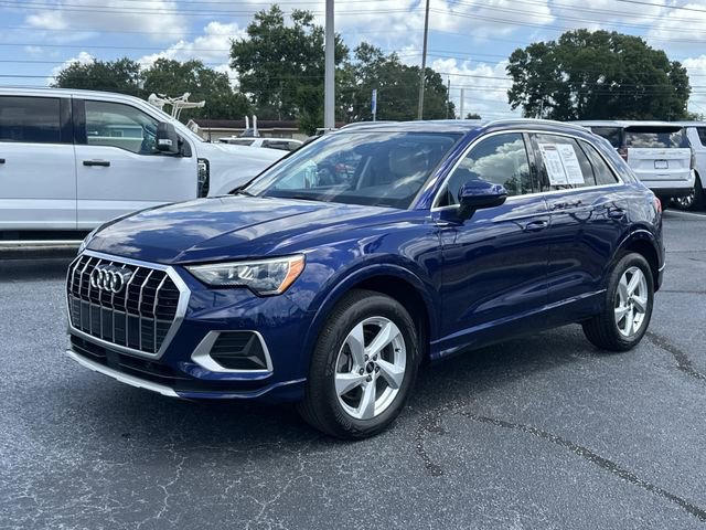 Used 2022 Audi Q3 2.0T Premium w/ Convenience Package AWD/4WD image 1