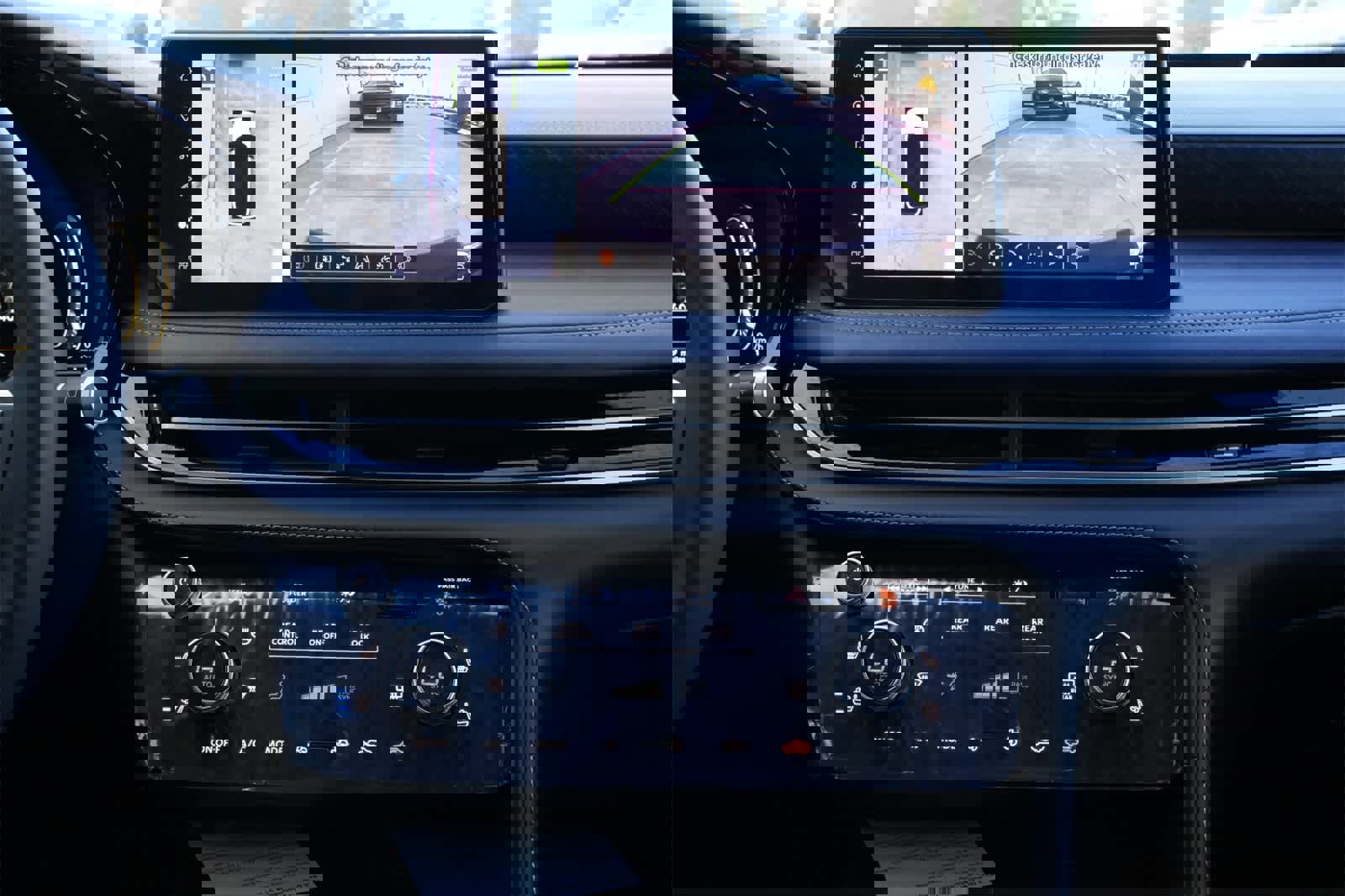 New 2026 INFINITI QX60 Sport image 13