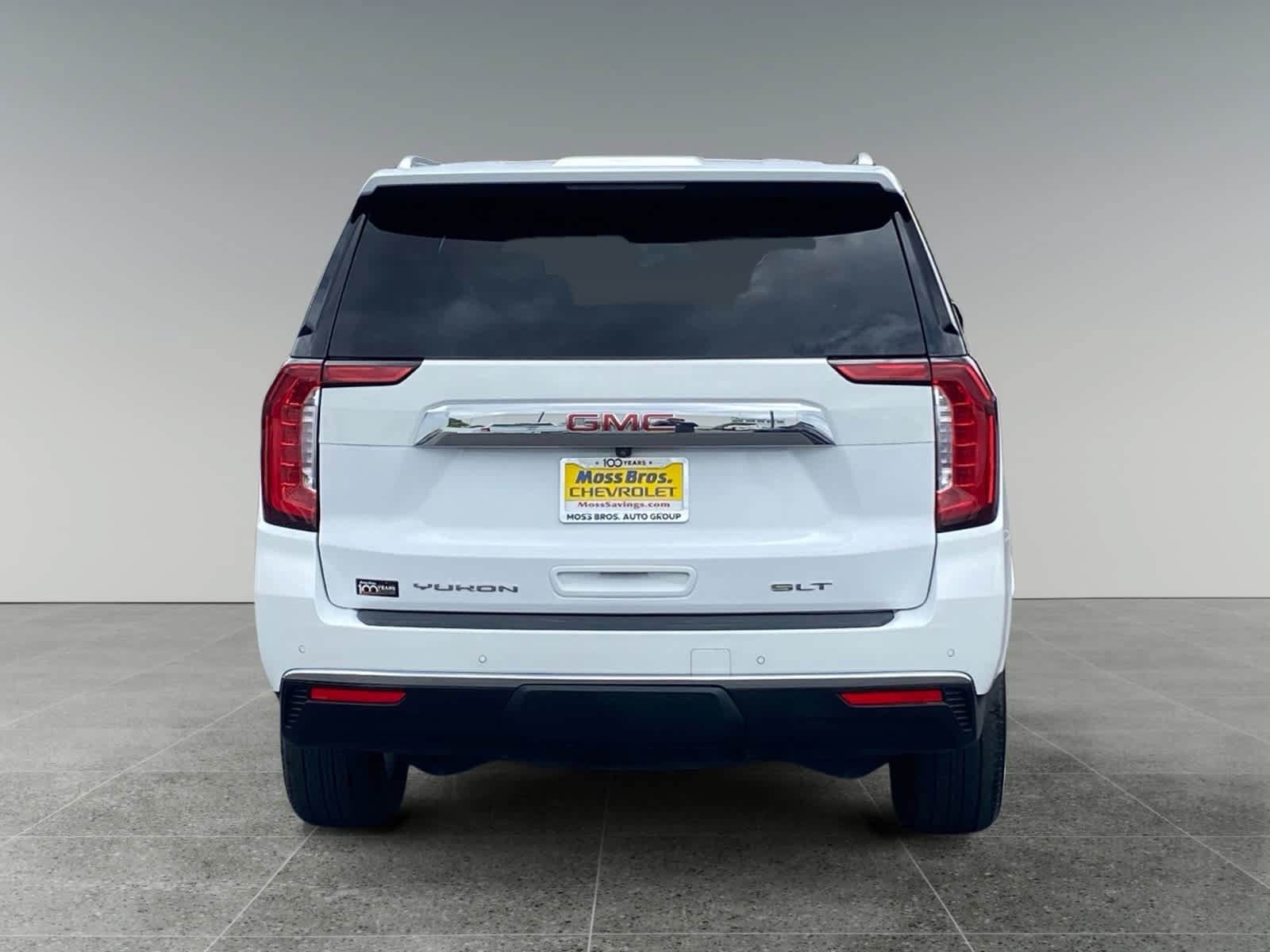 Used 2024 GMC Yukon XL SLT AWD/4WD image 4