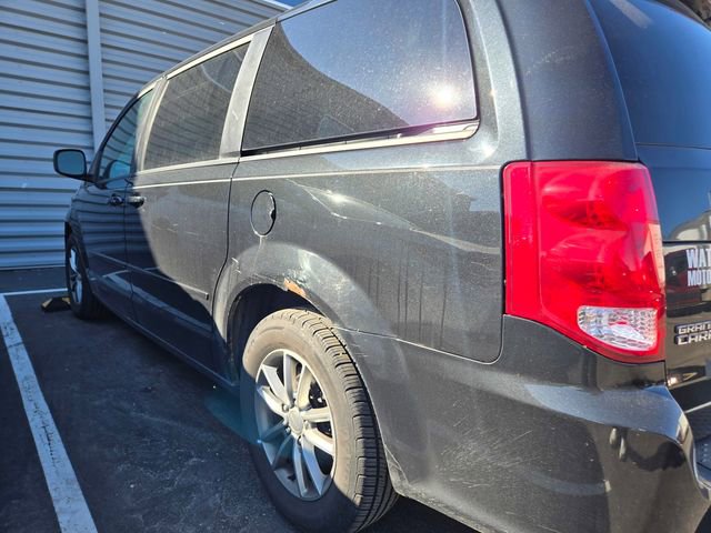 Used 2014 Dodge Grand Caravan R/T image 3