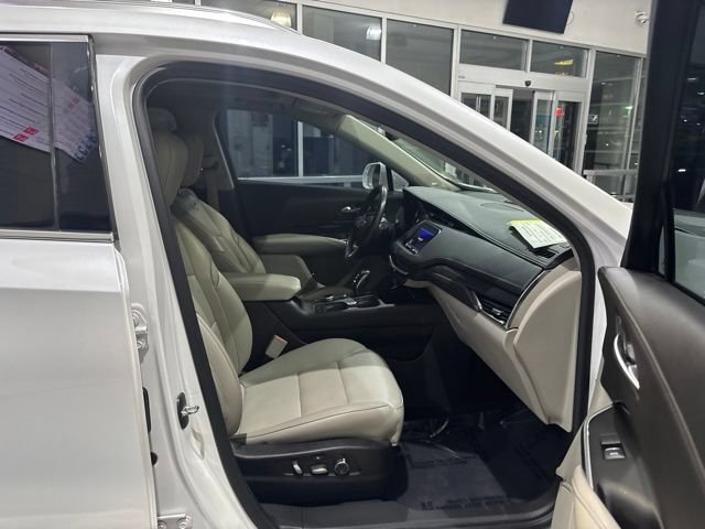 Used 2019 Cadillac XT4 Premium Luxury AWD/4WD image 40