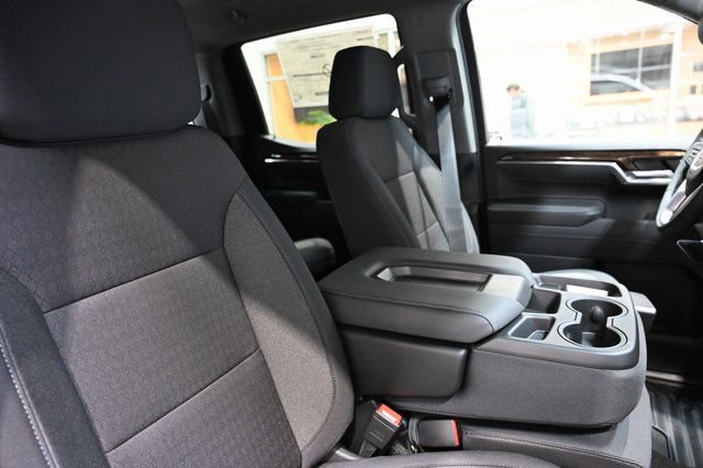 New 2026 GMC Sierra 1500 Elevation image 9