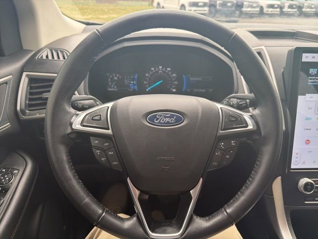 Used 2023 Ford Edge SEL AWD/4WD image 39