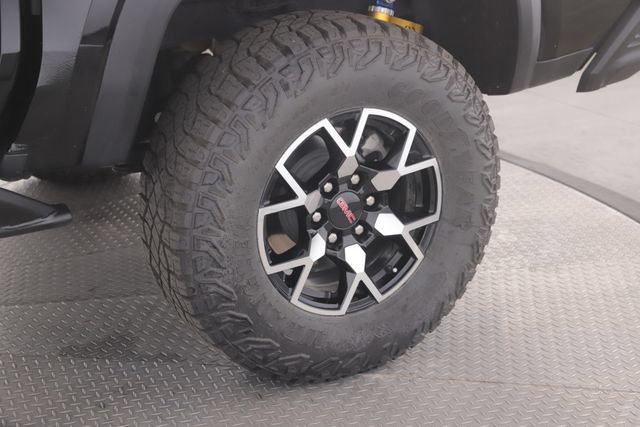 Used 2024 GMC Canyon AT4X AWD/4WD image 14
