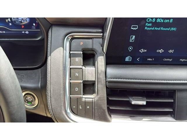 Used 2024 Chevrolet Tahoe Z71 w/ Luxury Package AWD/4WD image 28
