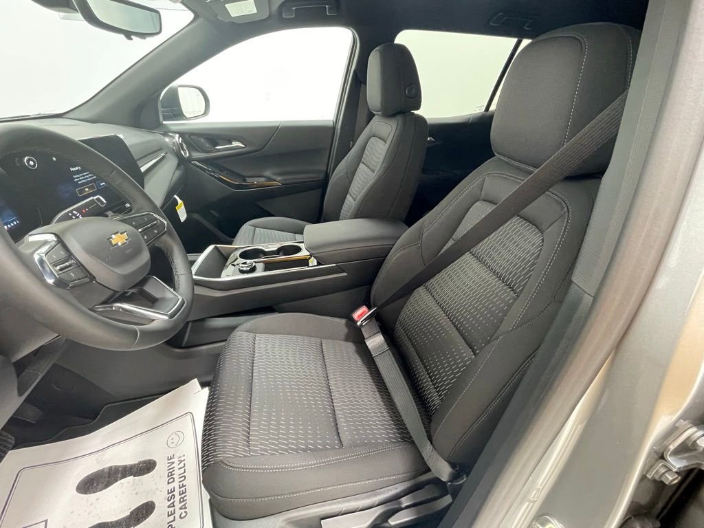 New 2026 Chevrolet Equinox LT AWD/4WD image 13