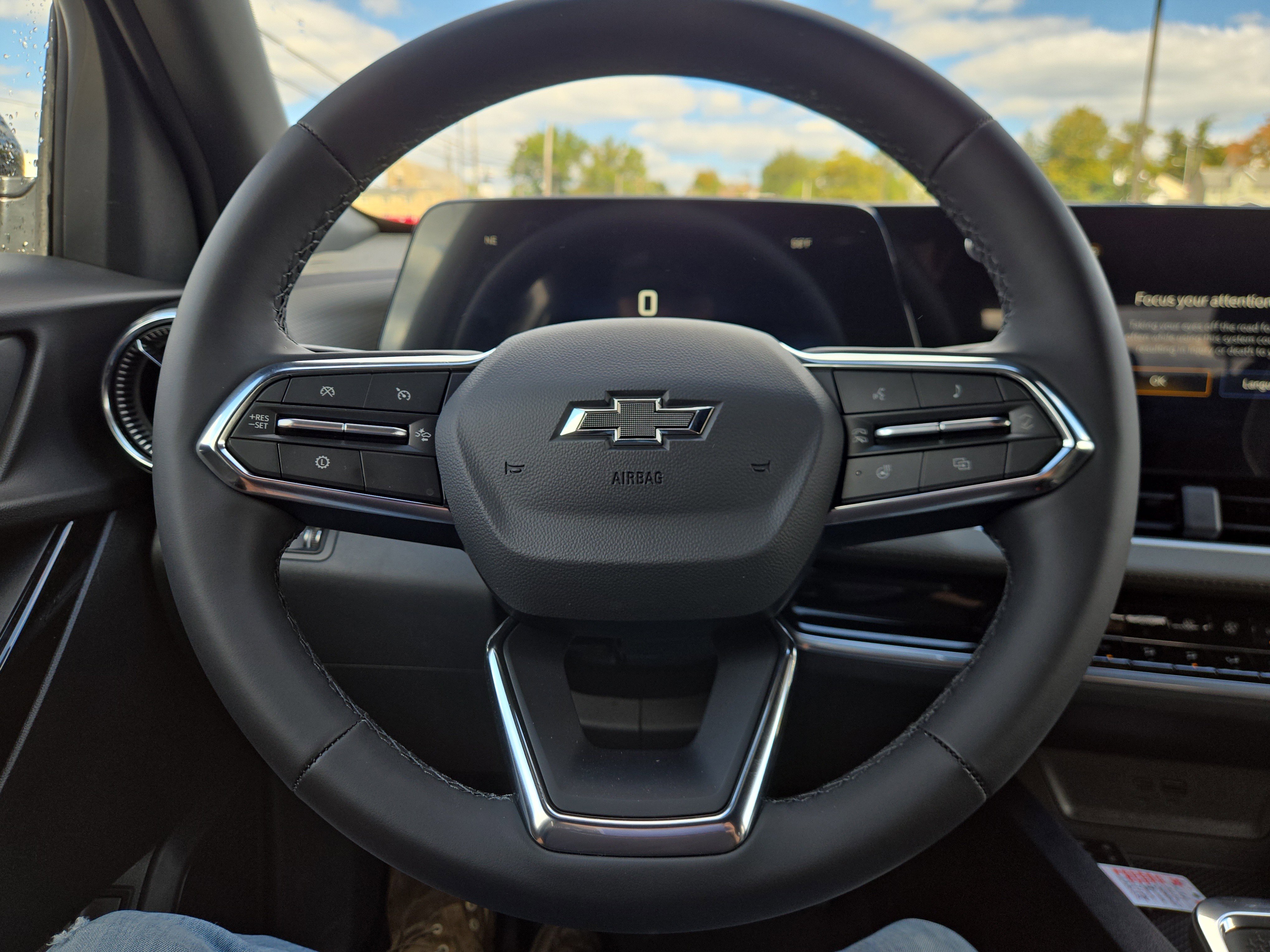 New 2026 Chevrolet Equinox LT w/ Convenience Package II image 17