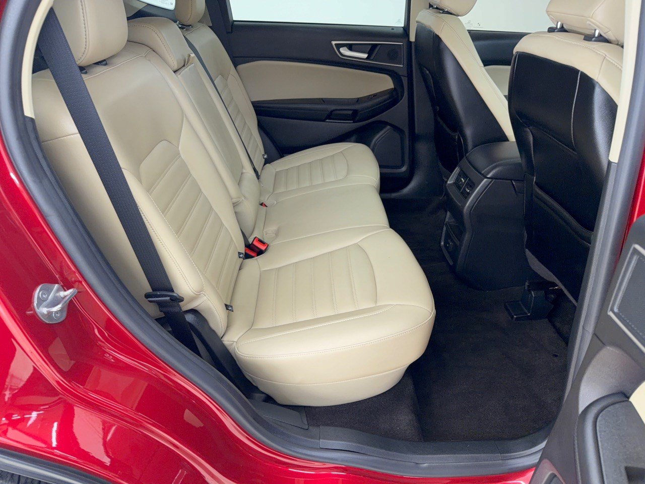 Certified 2020 Ford Edge SEL FWD image 29