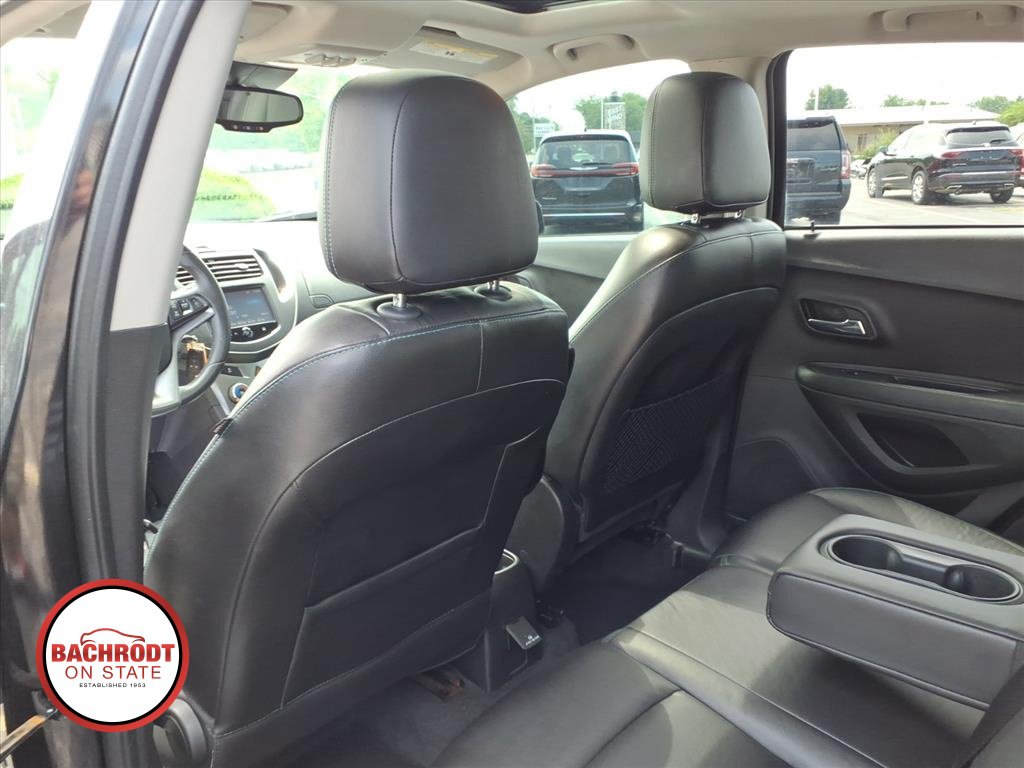Used 2015 Chevrolet Trax LTZ FWD image 28