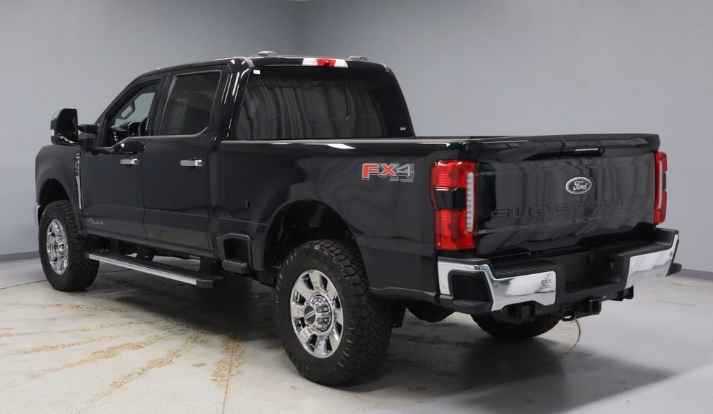Used 2024 Ford F350 Lariat w/ Chrome Package image 9
