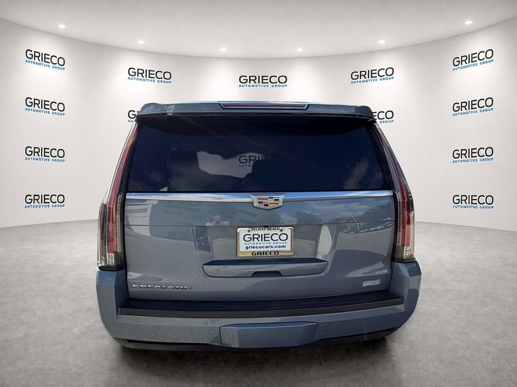 Used 2016 Cadillac Escalade Premium AWD/4WD image 8