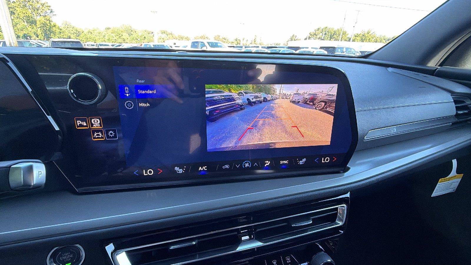 New 2027 Chevrolet Traverse LT FWD image 28