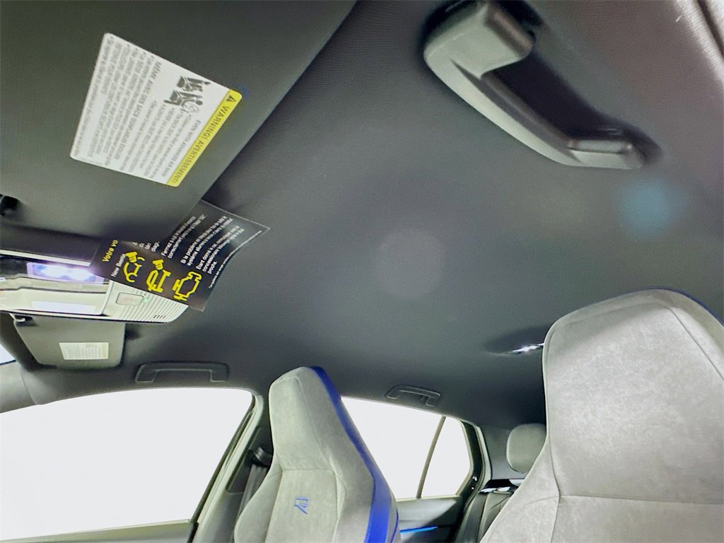 New 2025 Volkswagen Golf R Black Edition image 11