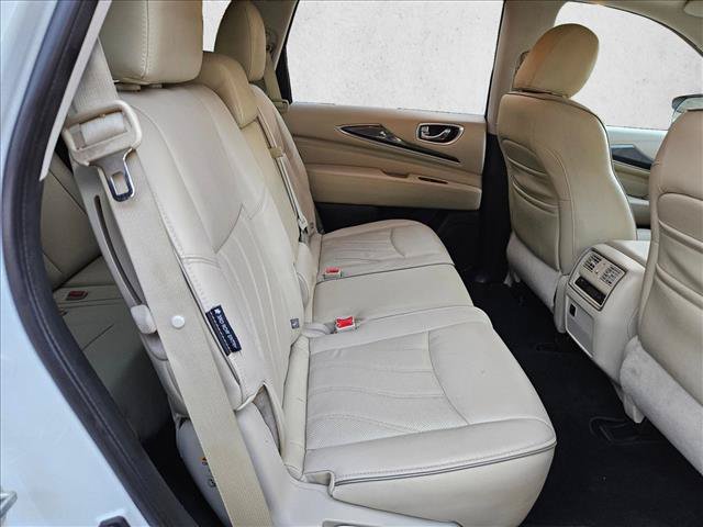 Used 2019 INFINITI QX60 Luxe w/ Essential Package FWD image 16