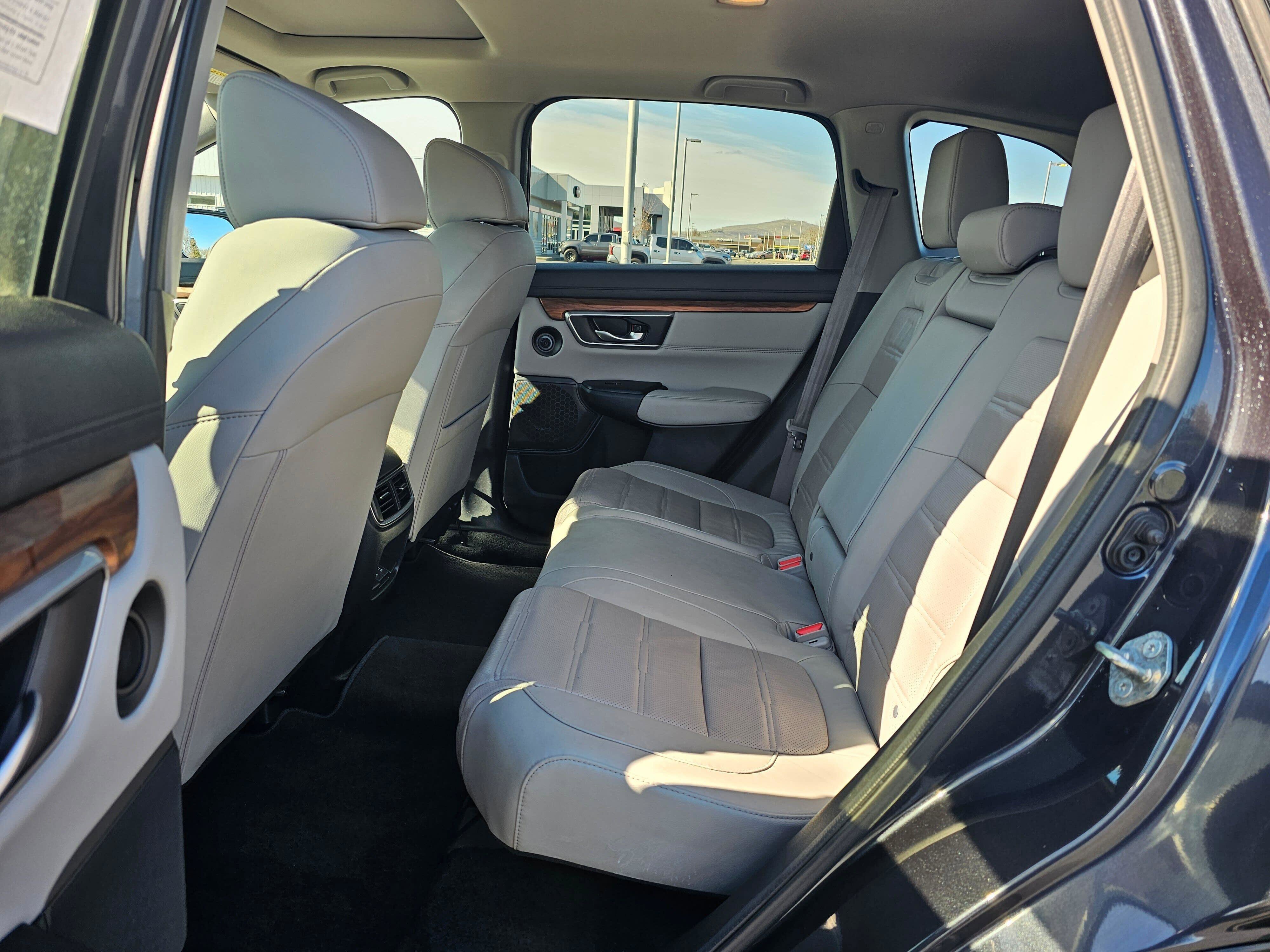 Used 2019 Honda CR-V Touring image 16