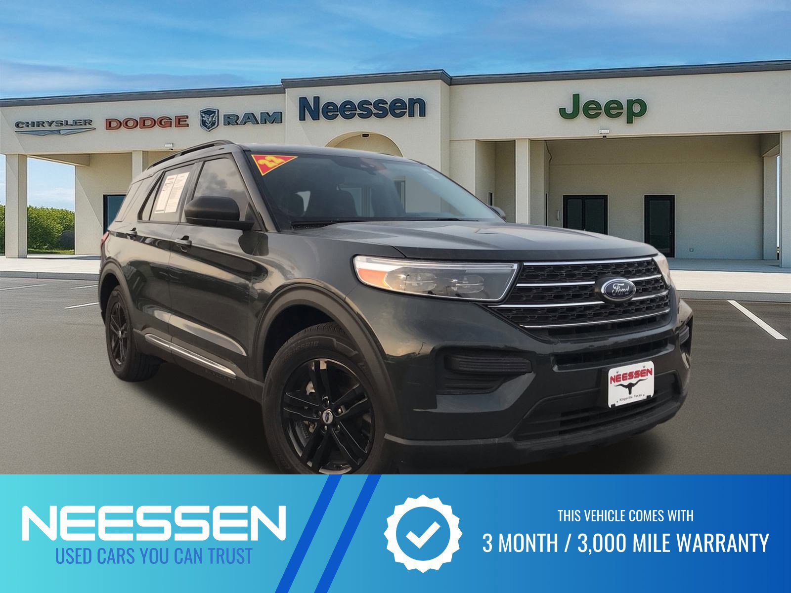 Used 2022 Ford Explorer XLT image 1