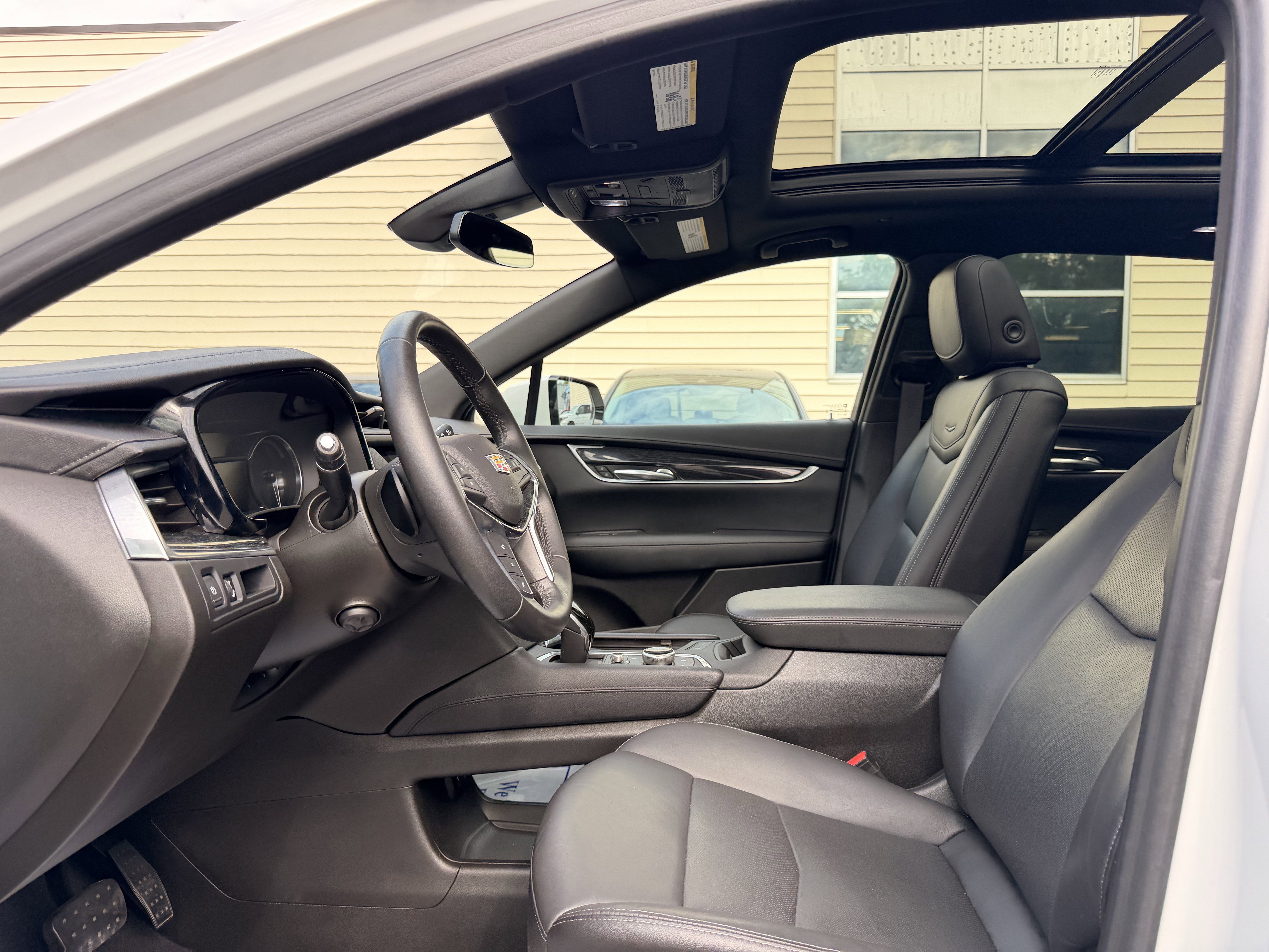 Used 2021 Cadillac XT5 Premium Luxury AWD/4WD image 15