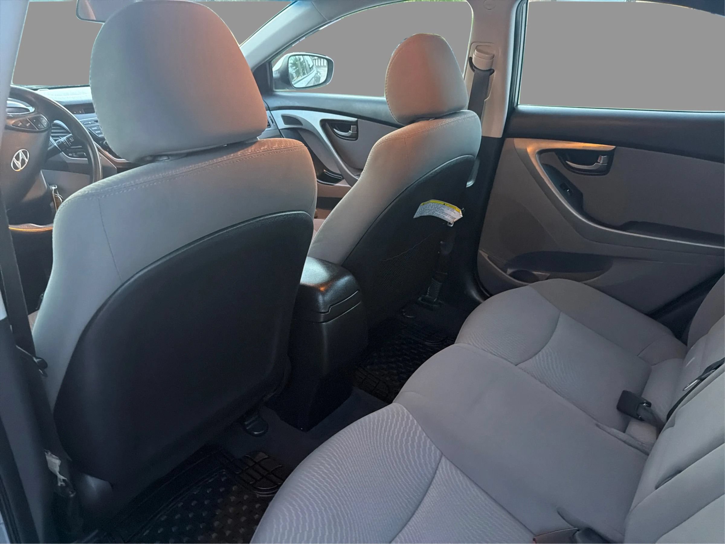 Used 2016 Hyundai Elantra SE w/ Option Group 02 FWD image 29
