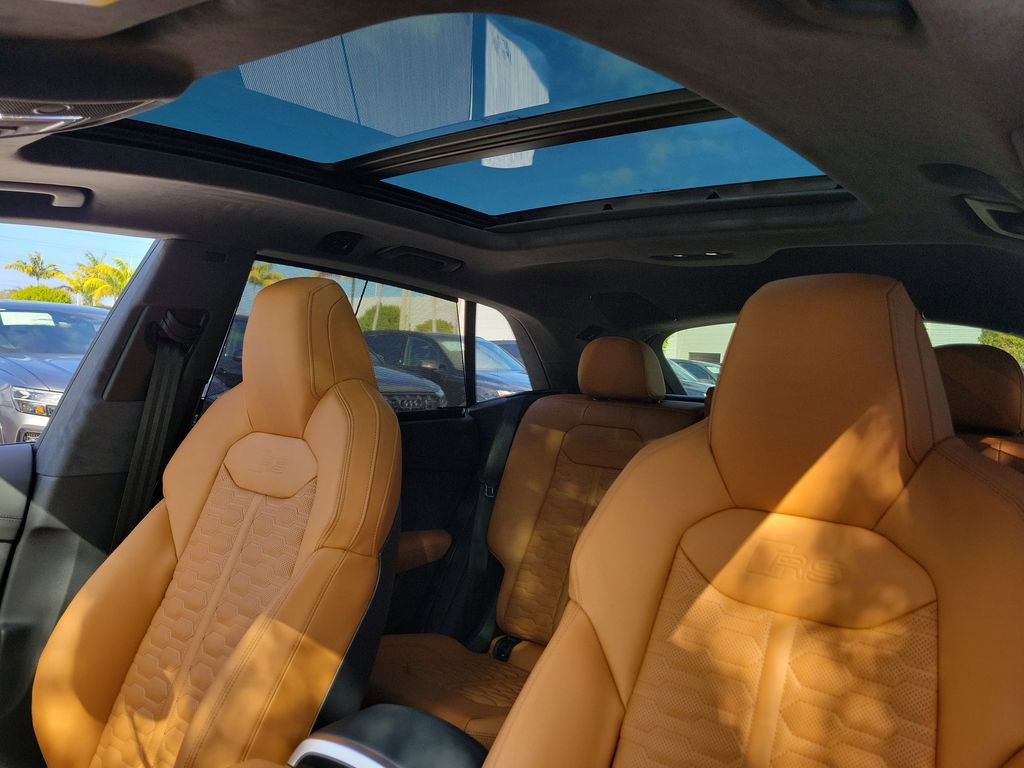 New 2026 Audi RS Q8 performance image 15