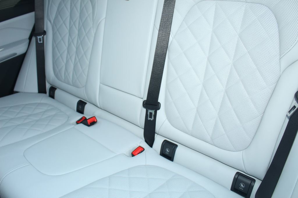 New 2026 BMW X5 xDrive50e w/ M Sport Package image 20