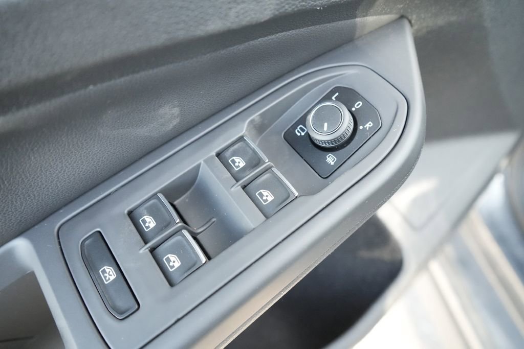 Used 2024 Volkswagen GTI SE w/ SE Leather Seats Package image 23