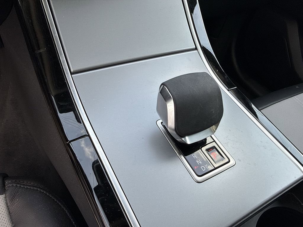 Used 2025 Land Rover Range Rover Velar S image 20