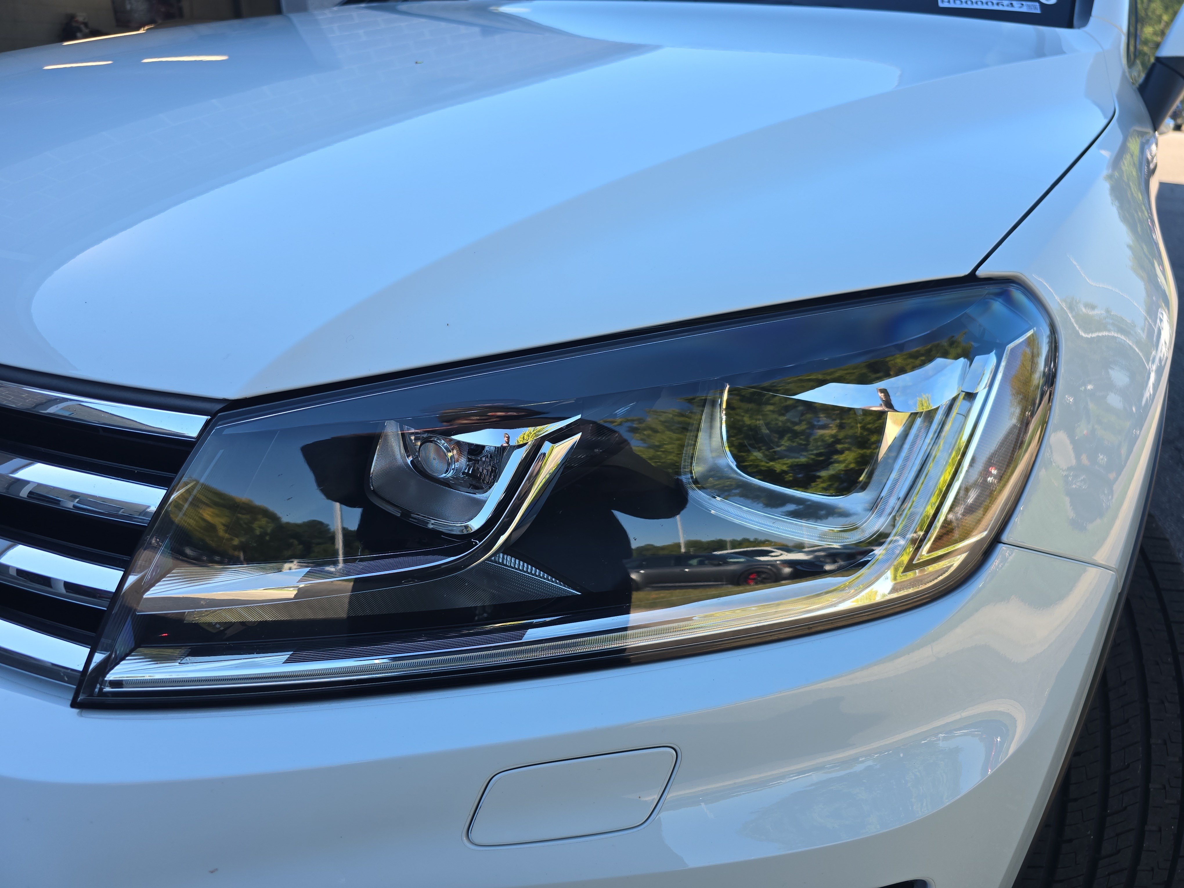 Used 2017 Volkswagen Touareg Wolfsburg Edition AWD/4WD image 28