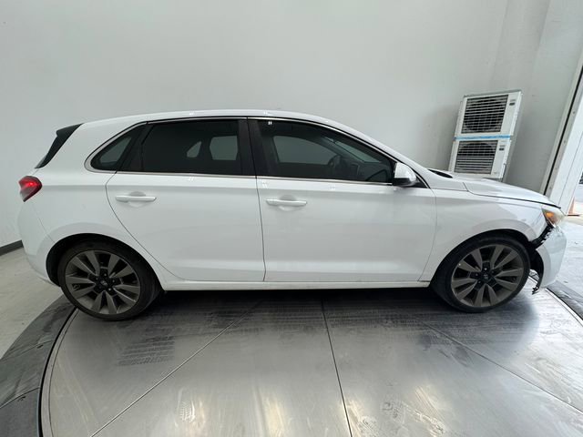 Used 2018 Hyundai Elantra GT image 14