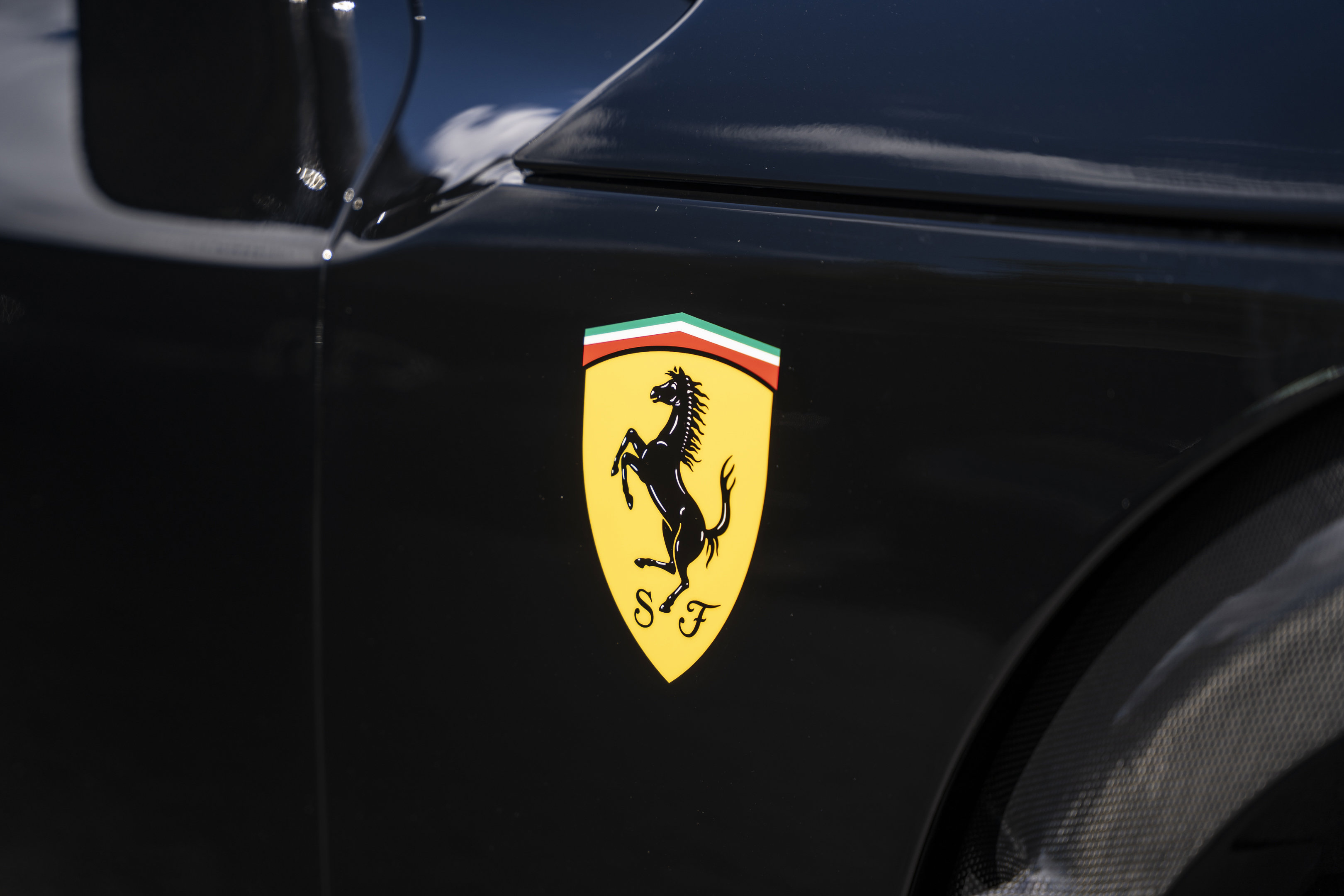 Used 2025 Ferrari Purosangue AWD/4WD image 27