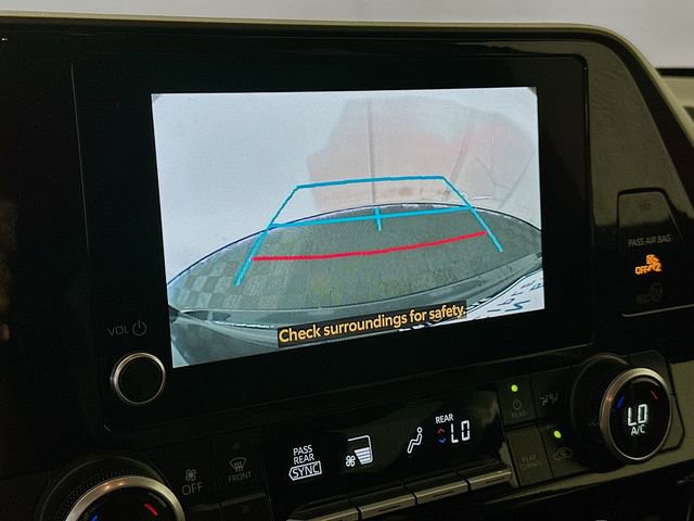 Certified 2025 Toyota Highlander LE image 17