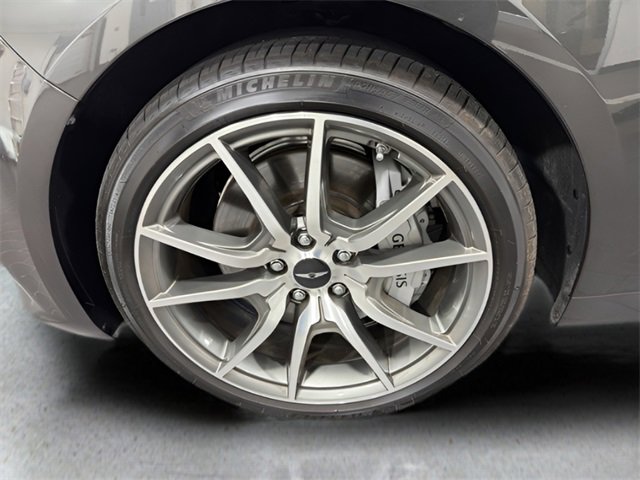 Used 2025 Genesis G70 2.5T image 36