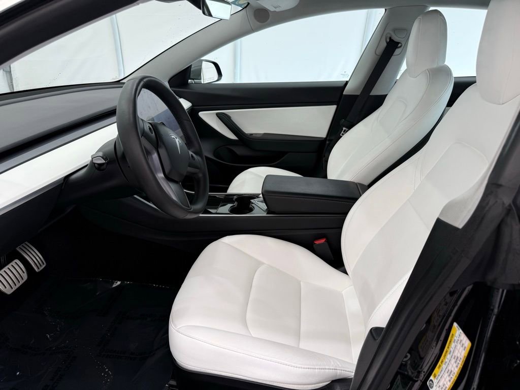 Used 2020 Tesla Model 3 Performance image 11