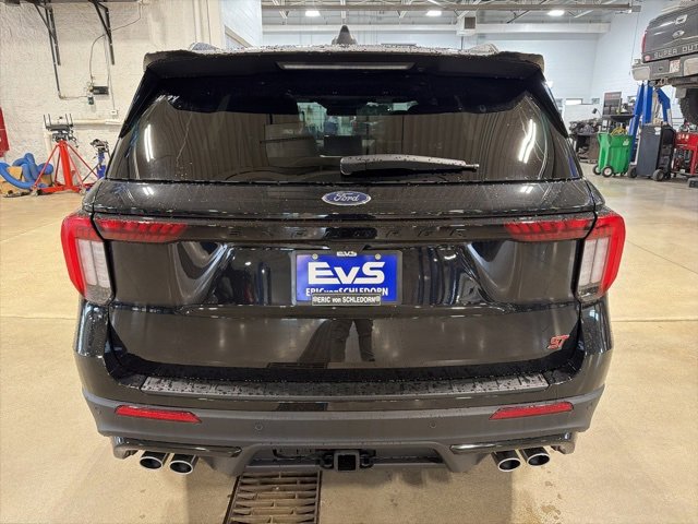 New 2026 Ford Explorer ST w/ Sun And Sound Package image 4