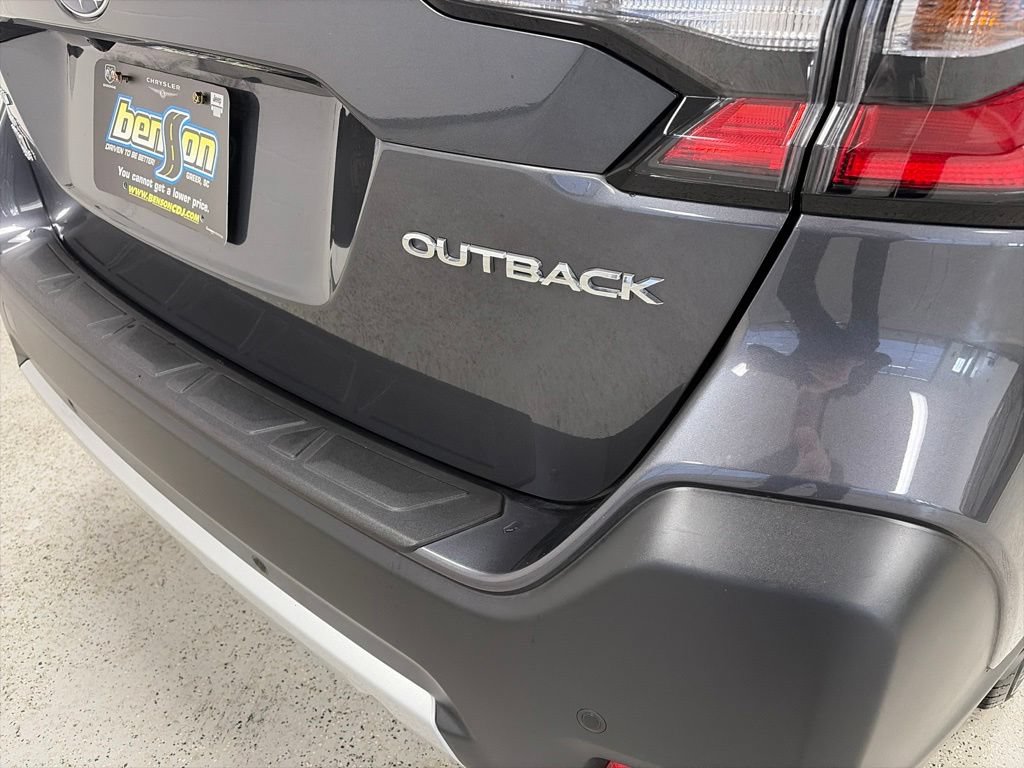 Used 2025 Subaru Outback Limited w/ Popular Package #2 AWD/4WD image 5