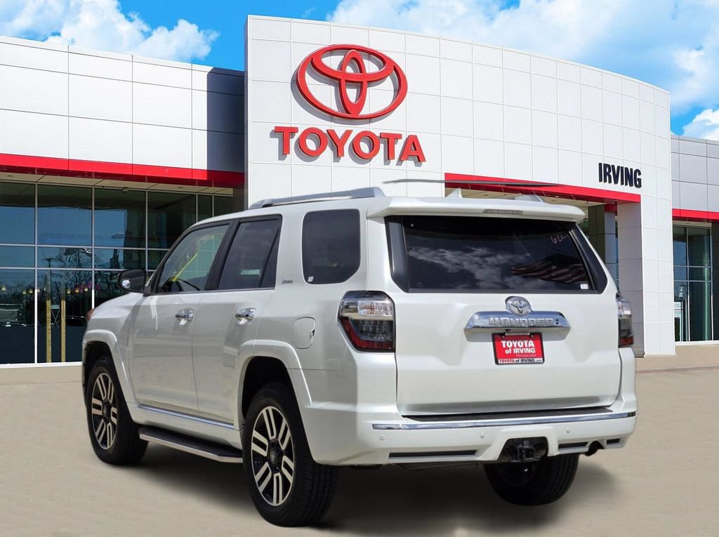 Used 2017 Toyota 4Runner Limited AWD/4WD image 3