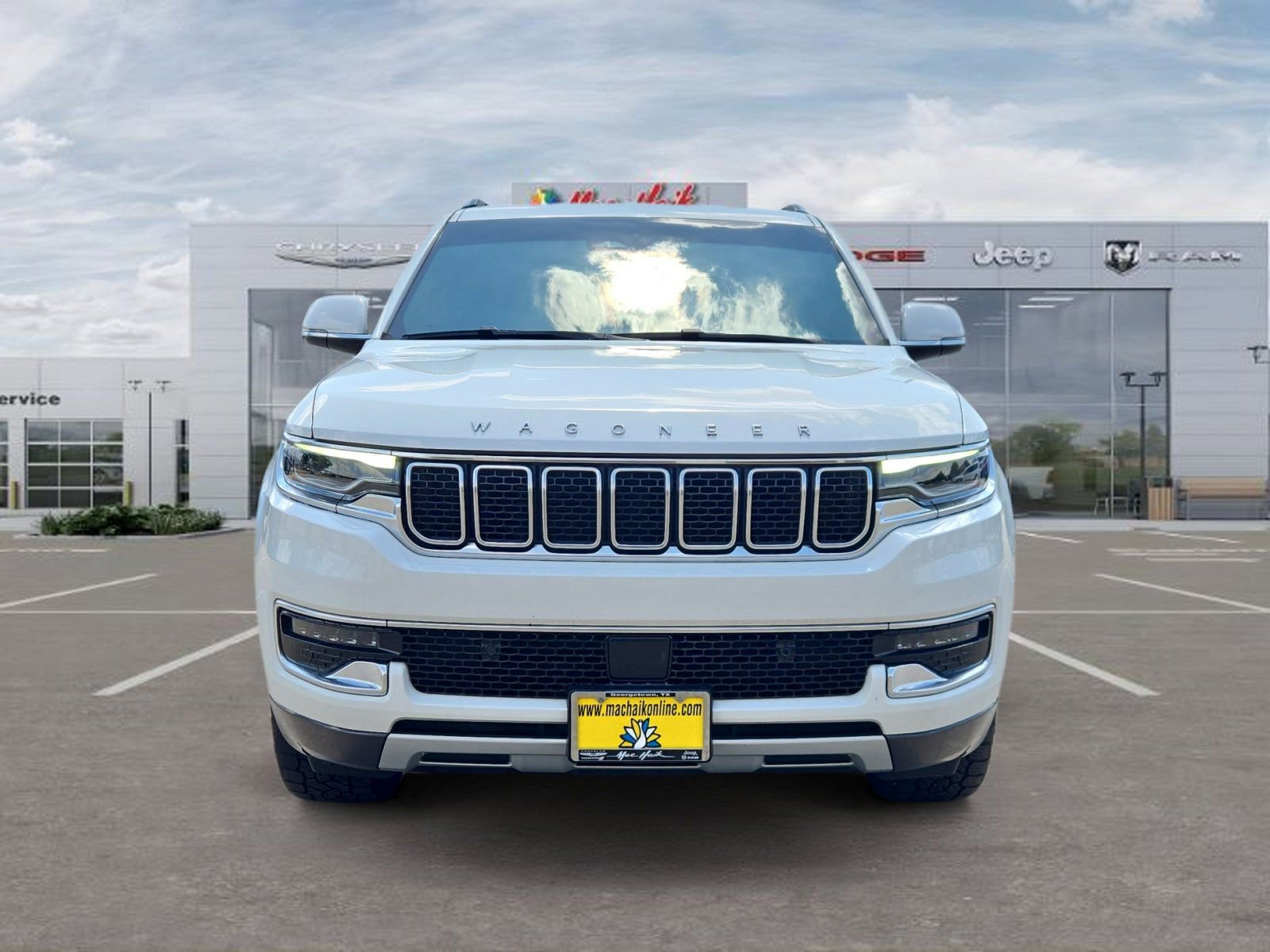 Used 2022 Jeep Wagoneer Series II w/ Flexible Seating Group RWD image 8
