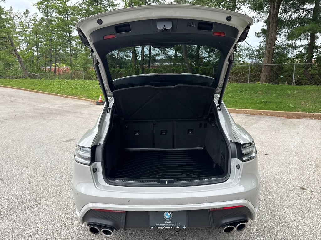 Used 2022 Porsche Macan S AWD/4WD image 25