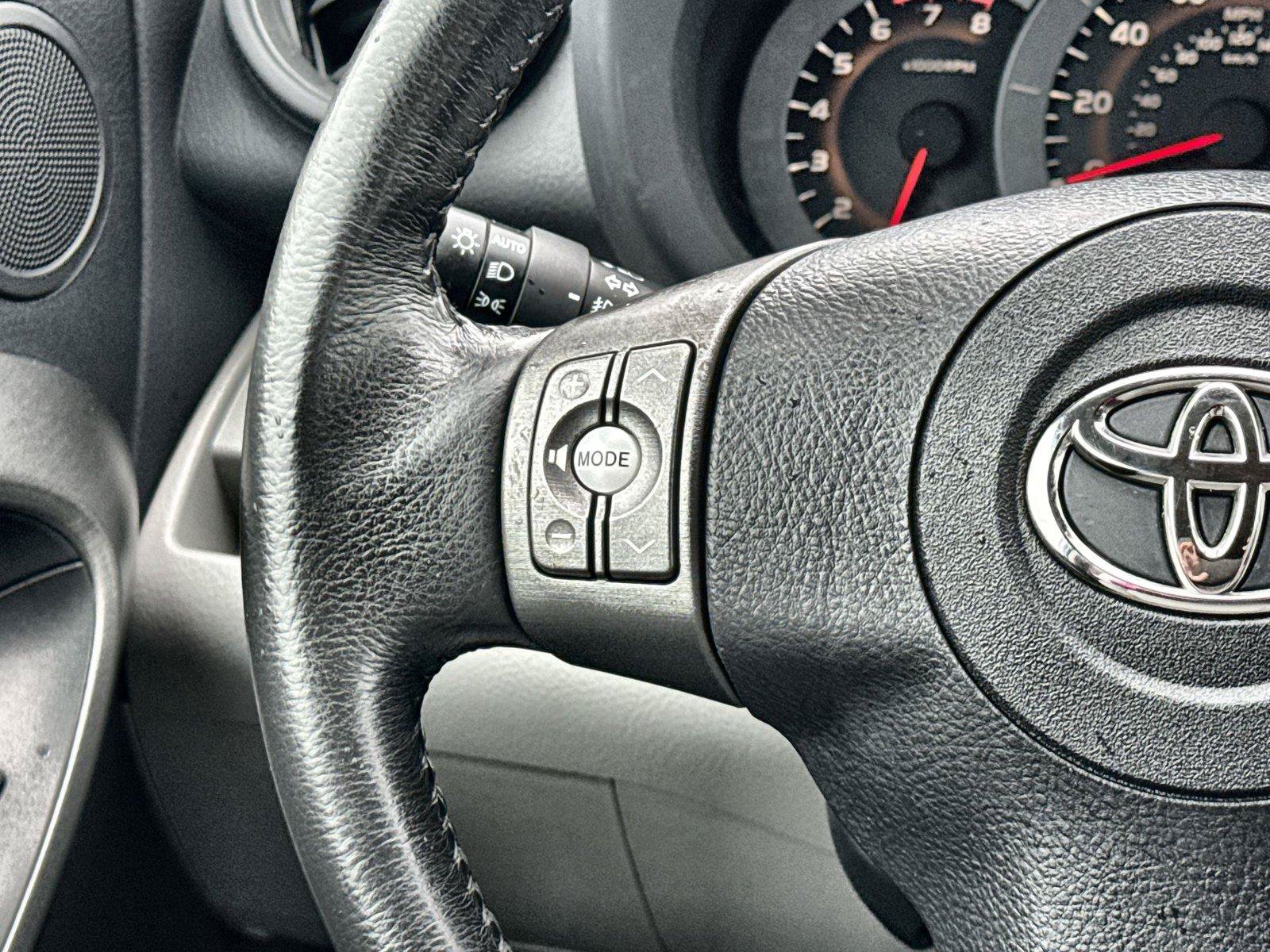 Used 2011 Toyota RAV4 Limited AWD/4WD image 23