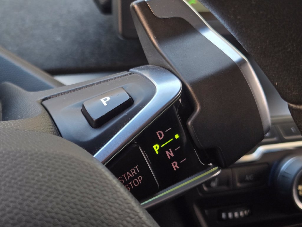 Used 2017 BMW i3 w/ Range Extender RWD image 25