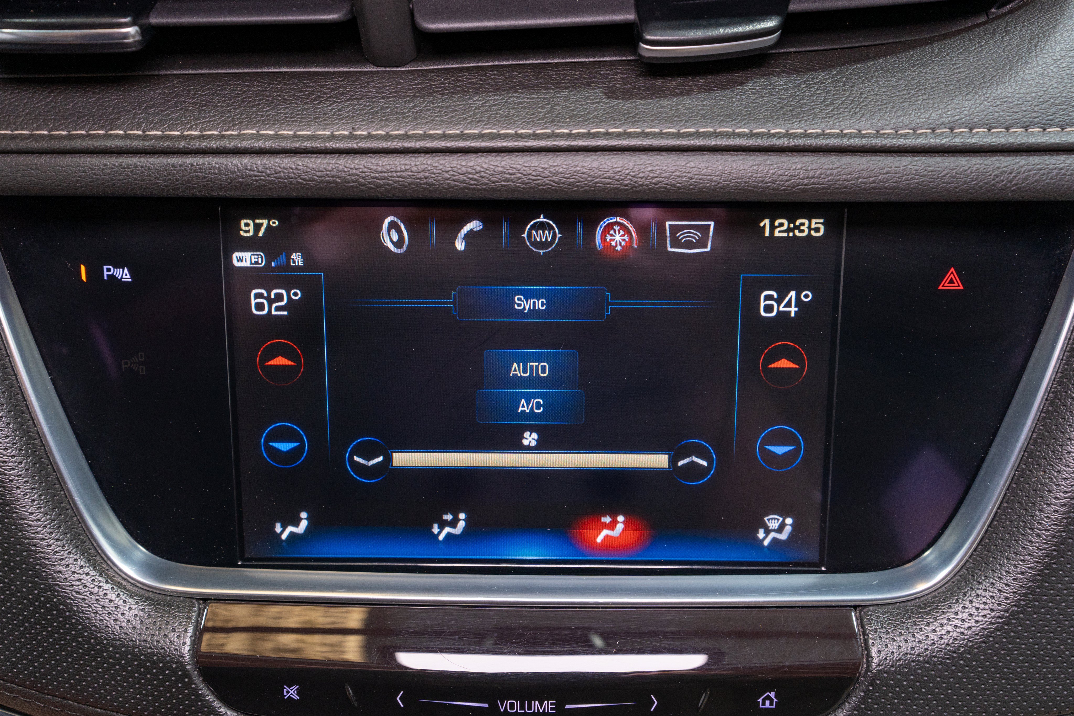 Used 2019 Cadillac XT5 FWD image 17