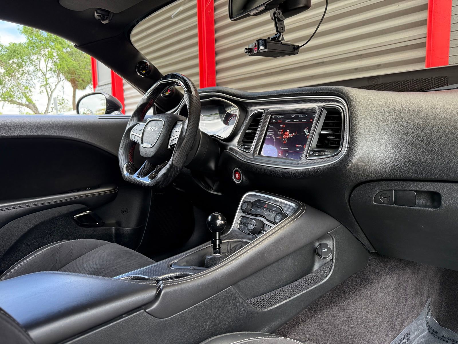 Used 2018 Dodge Challenger SRT Hellcat image 29