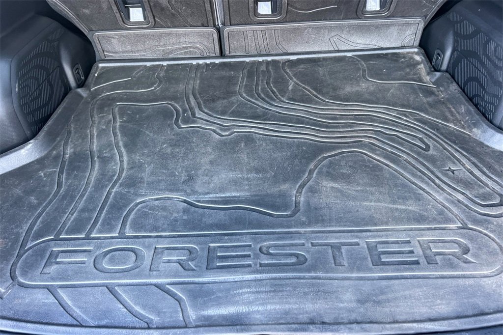 Used 2025 Subaru Forester image 17
