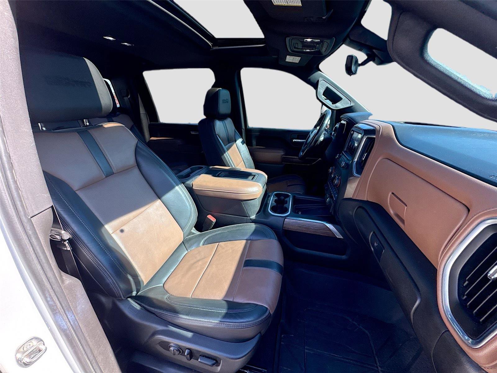 Used 2021 Chevrolet Silverado 3500 High Country image 15