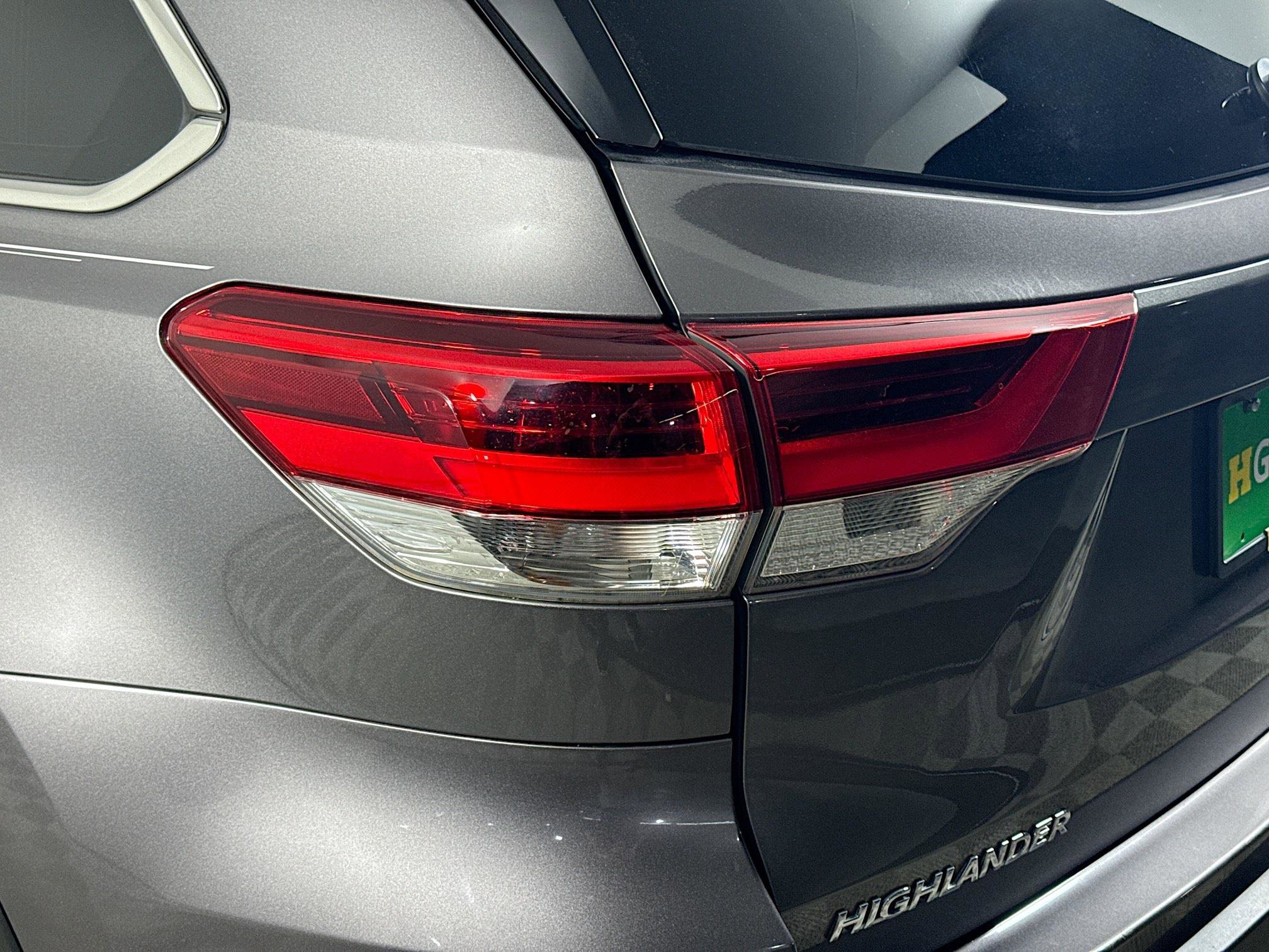 Used 2019 Toyota Highlander Plus image 35