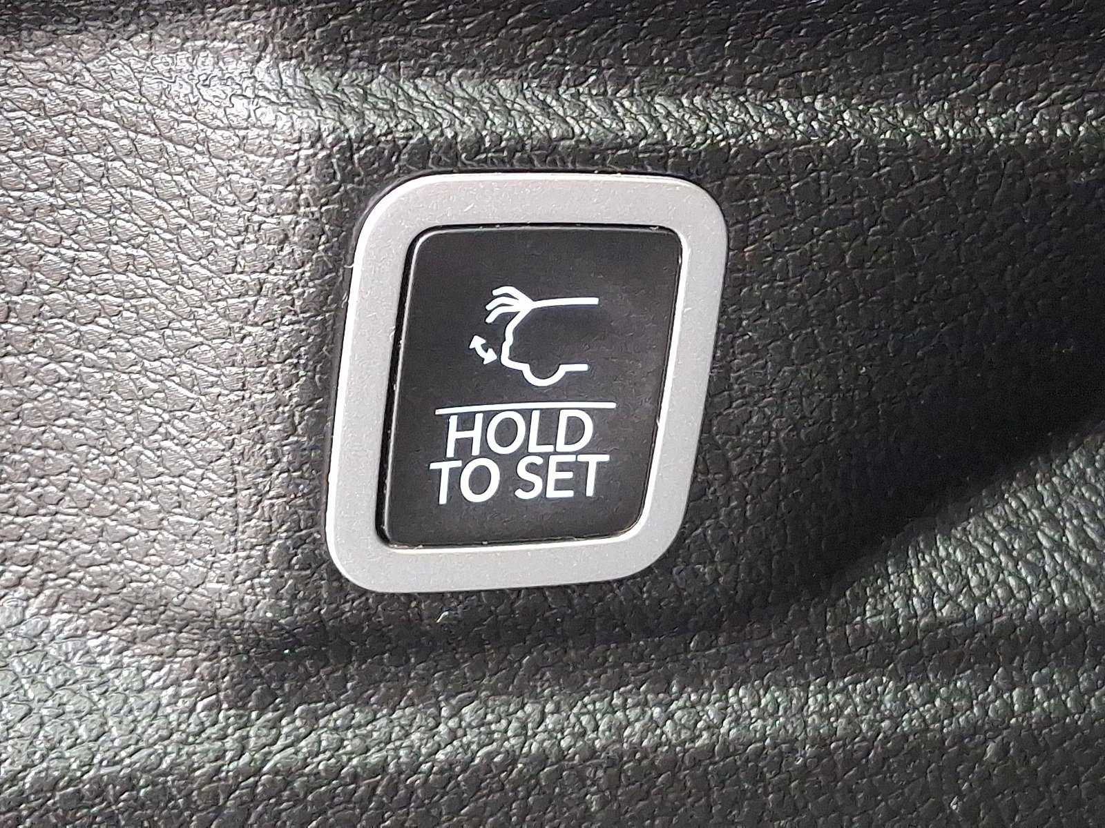 Certified 2022 Jeep Grand Cherokee L Limited image 33