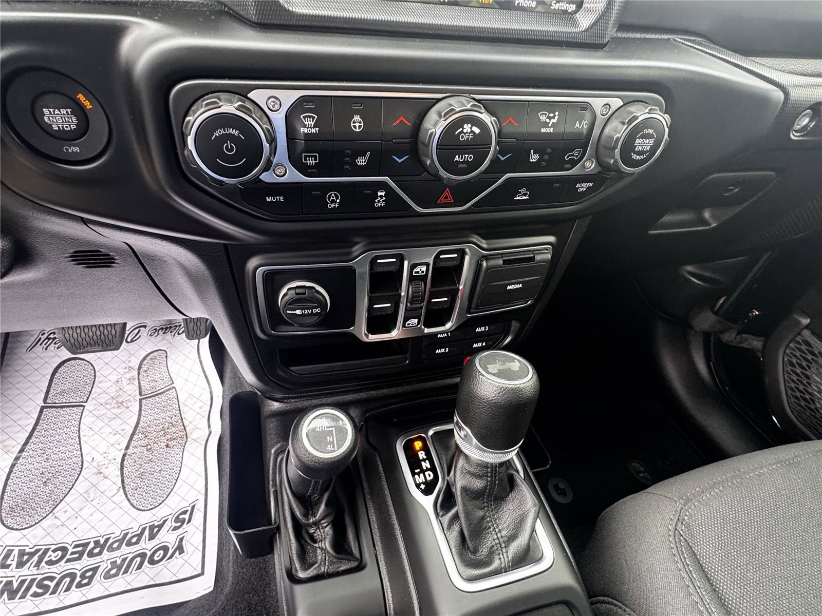Used 2022 Jeep Wrangler Unlimited Sport AWD/4WD image 17