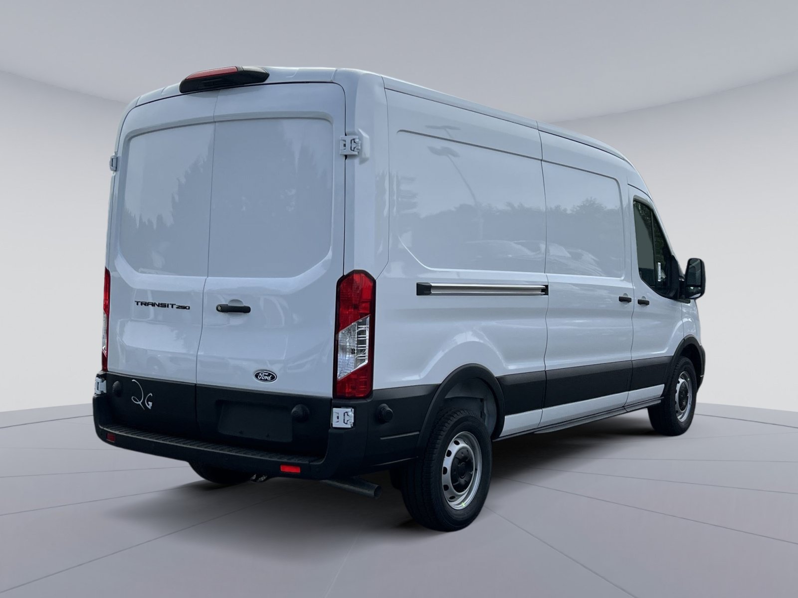 New 2026 Ford Transit 250 148 Medium Roof w/ Load Area Protection Package RWD image 11