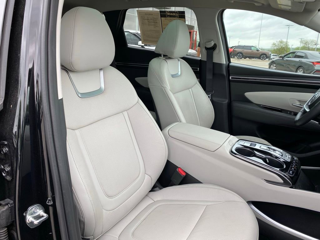 Used 2024 Hyundai Tucson Limited image 31