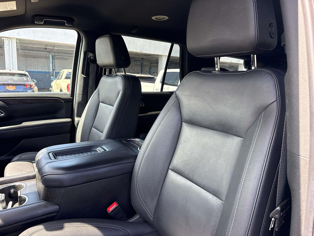 Used 2024 Chevrolet Tahoe LT RWD image 28
