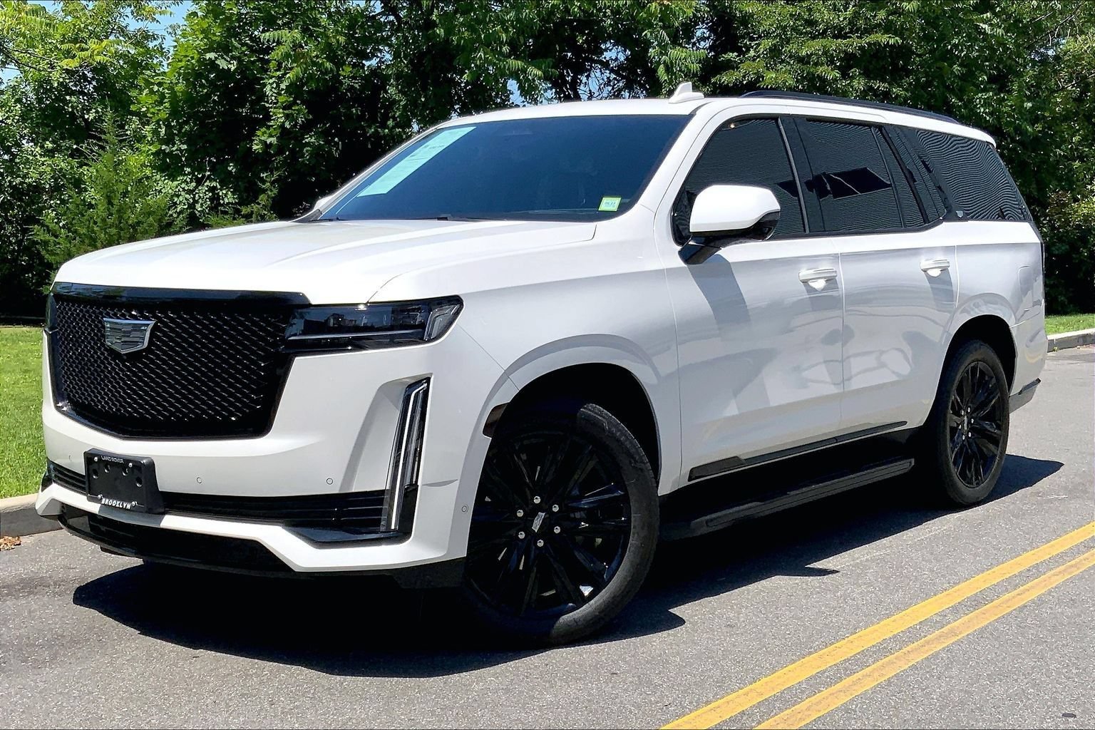 Used 2024 Cadillac Escalade Sport Platinum AWD/4WD image 1